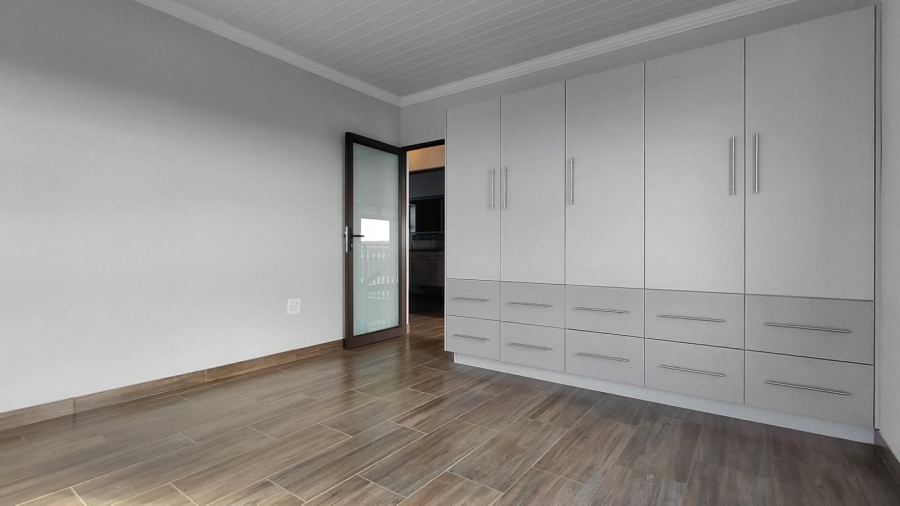 4 Bedroom Property for Sale in Stilbaai Wes Western Cape